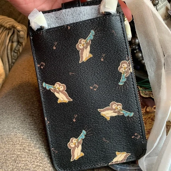 Authentic COACH Printed Penguins coated canvas/smooth leather phone/cards Crosby